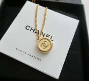 Chanel gold necklace - 1