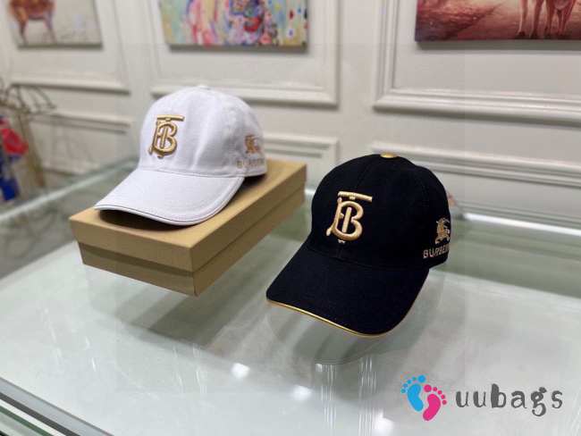 Burberry baseball cap  - 1