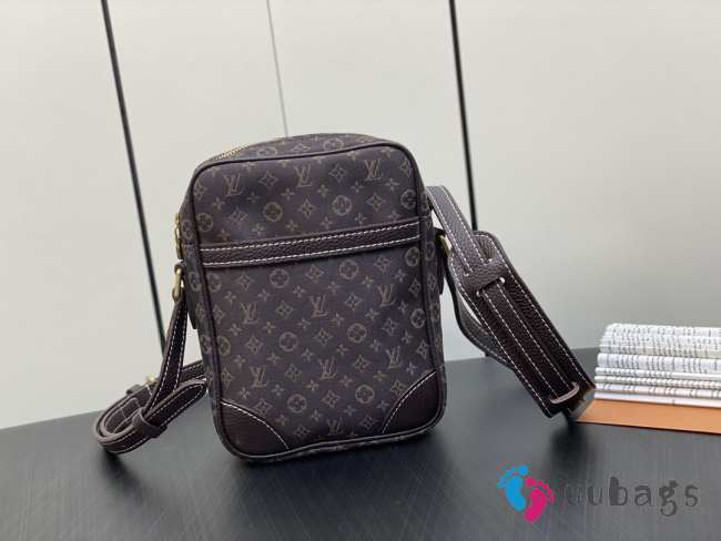 Uubags | Louis Vuitton M45266 Brown Camera Bag 15×21×5cm - 1