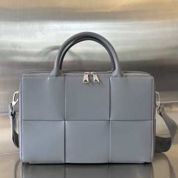 Bottega Veneta gray briefcase 36x24x7.5cm