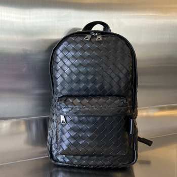 Bottega Veneta black backpack 41x25x9cm