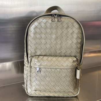 Bottega Veneta gray backpack 41x25x9cm