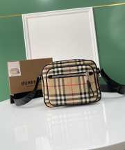 Burberry crossbody bag 22.5x8.2x14.5cm - 1