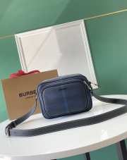 Burberry navy blue cross body bag 22.5x6x16cm - 1