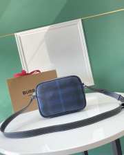 Burberry navy blue cross body bag 22.5x6x16cm - 2