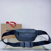 Burberry navy blue cross body bag 31x7.5x16cm - 6