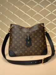 Louis Vuitton M45352 Odeon Bag 31x27x11cm - 1