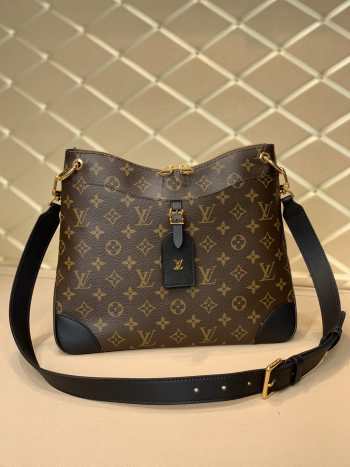 Louis Vuitton M45352 Odeon Bag 31x27x11cm