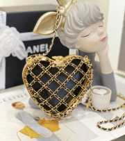 Chanel Heart Minaudiere Lambskin Black 13x14x3cm - 1