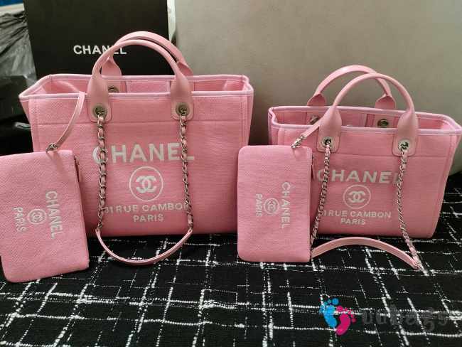 Chanel 22A tote bag in pink 32cm - 1