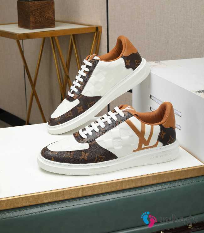 Louis Vuitton Men's shoes in brown - 1