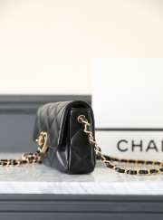 Chanel mini flap bag heart logo in black - 4