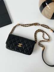 Chanel mini flap bag black with gold hardware 17.5x3.5x9cm - 1