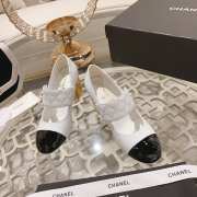 Chanel Mary Janes With Patent Goatskin White - 2