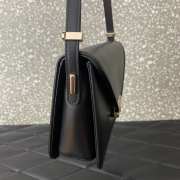 Valentino Garavani Letter In Black 24x15.5x7cm - 6