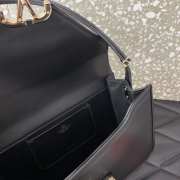 Valentino Garavani Letter In Black 24x15.5x7cm - 5