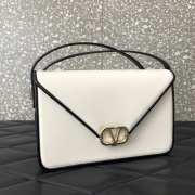 Valentino Garavani Letter In White 24x15.5x7cm - 3