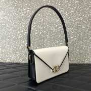 Valentino Garavani Letter In White 24x15.5x7cm - 6