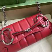 Gucci Horsebit Chain Shoulder Bag In Red - 5