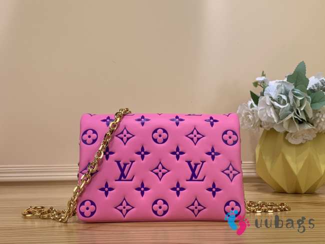 LV M80745 Pochette Coussin Pink Bag 20x14x8cm - 1