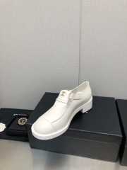 Chanel loafer calfskin in white - 3