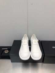 Chanel loafer calfskin in white - 2