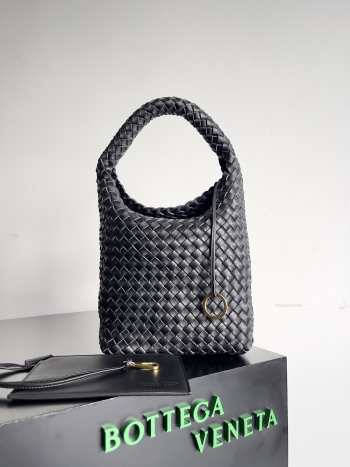 Bottega Veneta Cabat Bucket In Black 35x21x13cm