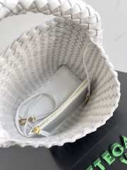 Bottega Veneta Cabat Bucket In White 35x21x13cm - 4