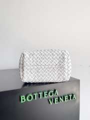 Bottega Veneta Cabat Bucket In White 35x21x13cm - 5