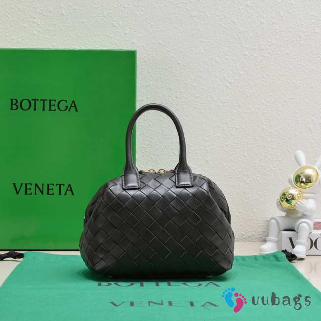 Bottega Veneta Woven Leather Black 20.5x15.5x10cm - 1