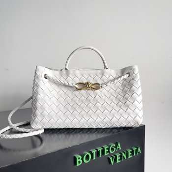 Bottega Veneta Andiamo Leather White Bag 29x18x10cm