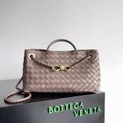 Bottega Veneta Andiamo Leather Tan Bag 29x18x10cm - 1