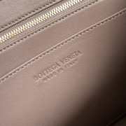 Bottega Veneta Andiamo Leather Tan Bag 29x18x10cm - 2