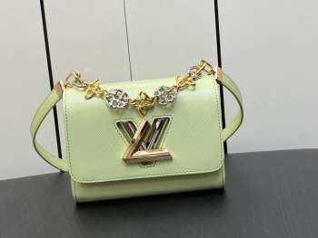 LV M22768 green Twist small handbag 19x15x9cm