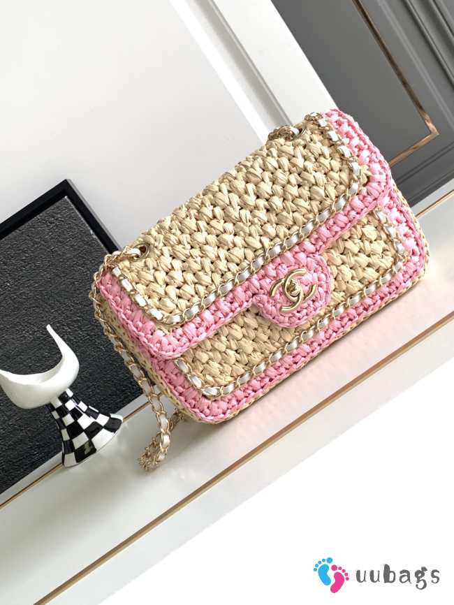 Chanel Knitted Crochet Bag In Pink 17cm - 1