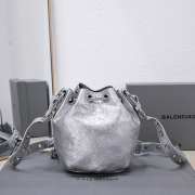 Balenciaga Le Cagole XS 04 bucket bag 15x20x18cm - 5