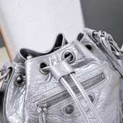 Balenciaga Le Cagole XS 04 bucket bag 15x20x18cm - 4