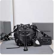 Balenciaga Le Cagole XS 08 bucket bag 15x20x18cm - 1