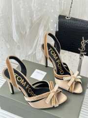 Tom Ford Velvet-bow 105 Slingback Satin Pumps In Beige - 2