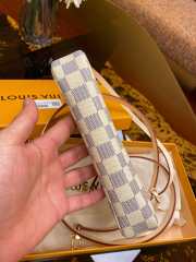 LV Pochette Damier Azur Canvas Bag White 21x13x3cm - 6