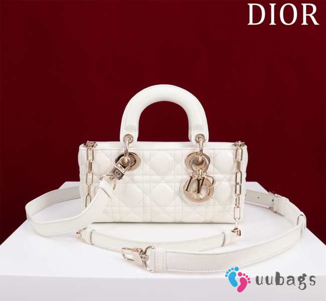 Dior M0541 Lady D Joy In White 22x12x6.5cm - 1