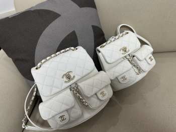 Chanel small backpack in white 20.5x20x11.5cm