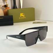 Burberry BE4291 sunglasses  - 4