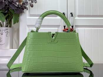 LV M94227 Capucines Crocodile Mat In Green 31x20x11cm