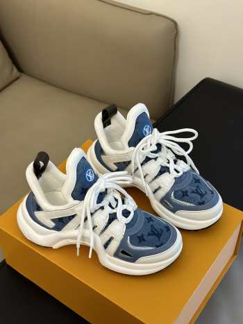 Louis Vuitton 1ABHPR Archlight Sneaker In Blue