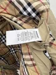 Burberry quilted jacket in beige - 2