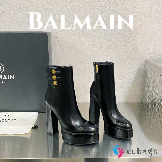 Balmain Brune leather ankle boots in black - 1