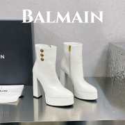 Balmain Brune leather ankle boots in white - 1