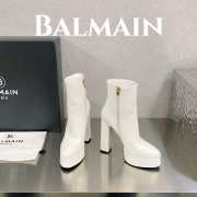 Balmain Brune leather ankle boots in white - 2