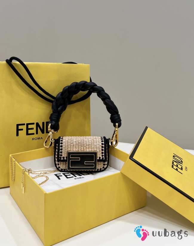 Fendi nano baguette black bag 11.5x2.5x7cm - 1